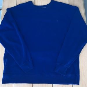 Blue XXL Champion crewneck sweatshirt.